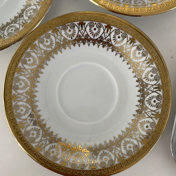 (2/$20) 6 x 24K gold plated tea saucers - Picture 5 of 11